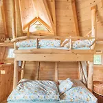 ラグジュアリーテント Treehous Sneznik S Wellness *