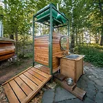 Treehous Sneznik S Wellness