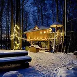 Treehous Sneznik S Wellness Luksusowy namiot *