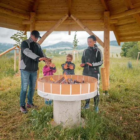 Luxury tent Treehous Sneznik S Wellness