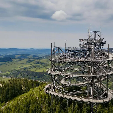 Treehous Sneznik S Wellness Luxuszelt Dolní Morava