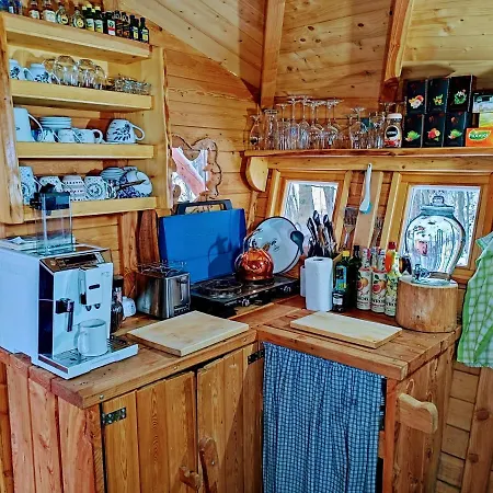 Treehous Sneznik S Wellness * Dolní Morava