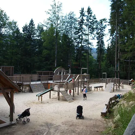 Campo de lujo Treehous Sněžník S Wellness Dolní Morava